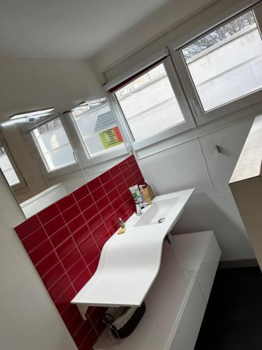 Appartement De 80M2 Refait A Neuf Bezannes Екстериор снимка